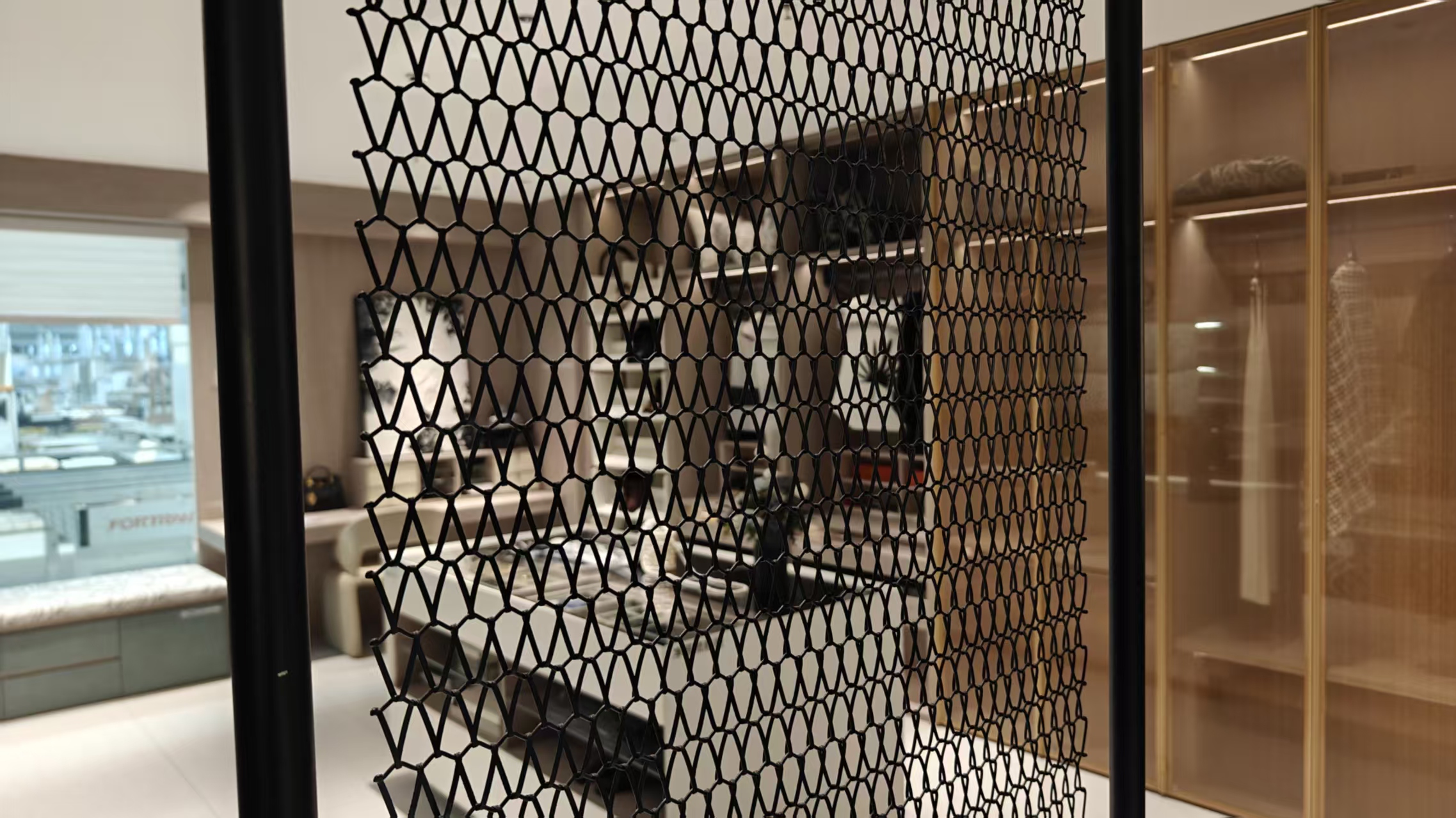 SGORIA architectural mesh applications in interior partitions